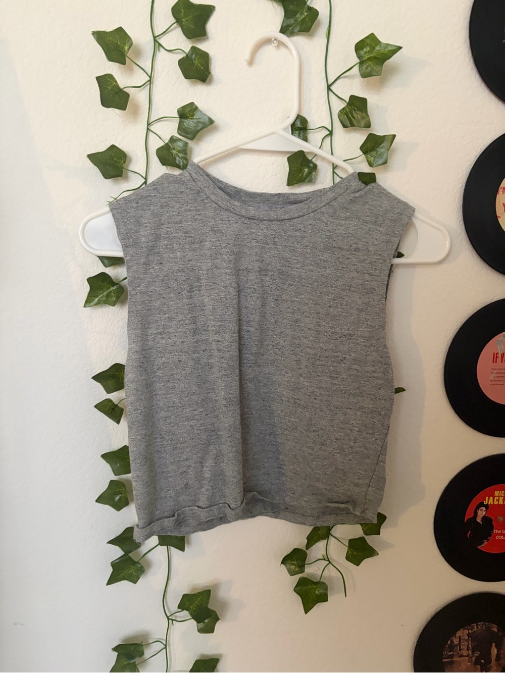 Tilly's Heather Gray Sleeveless Crop Tank